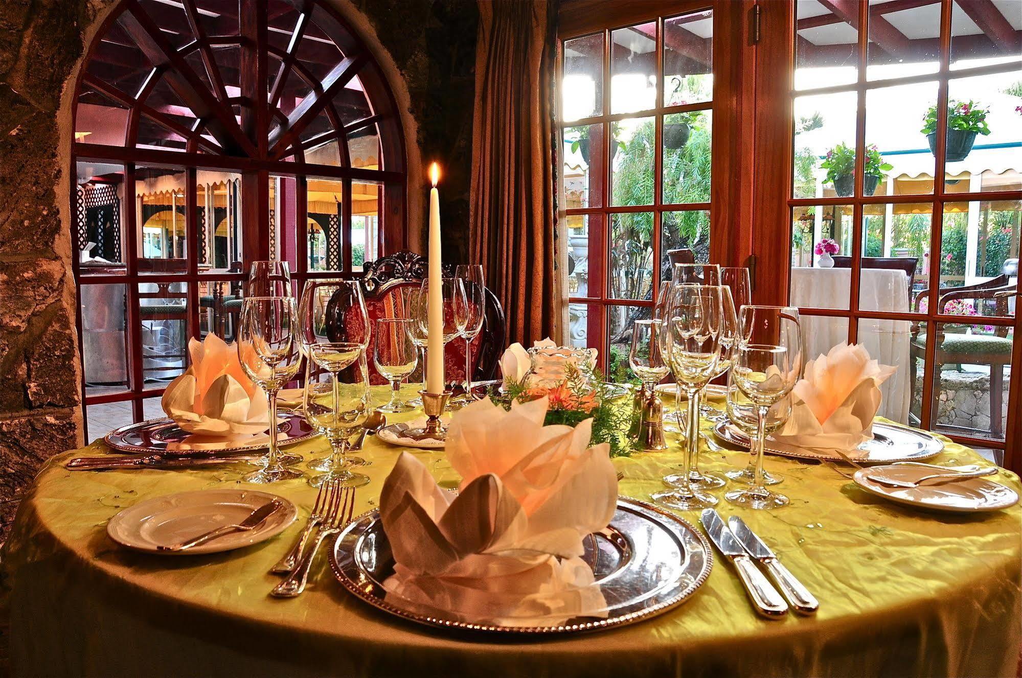 Fourways Inn Mount Pleasant Екстериор снимка